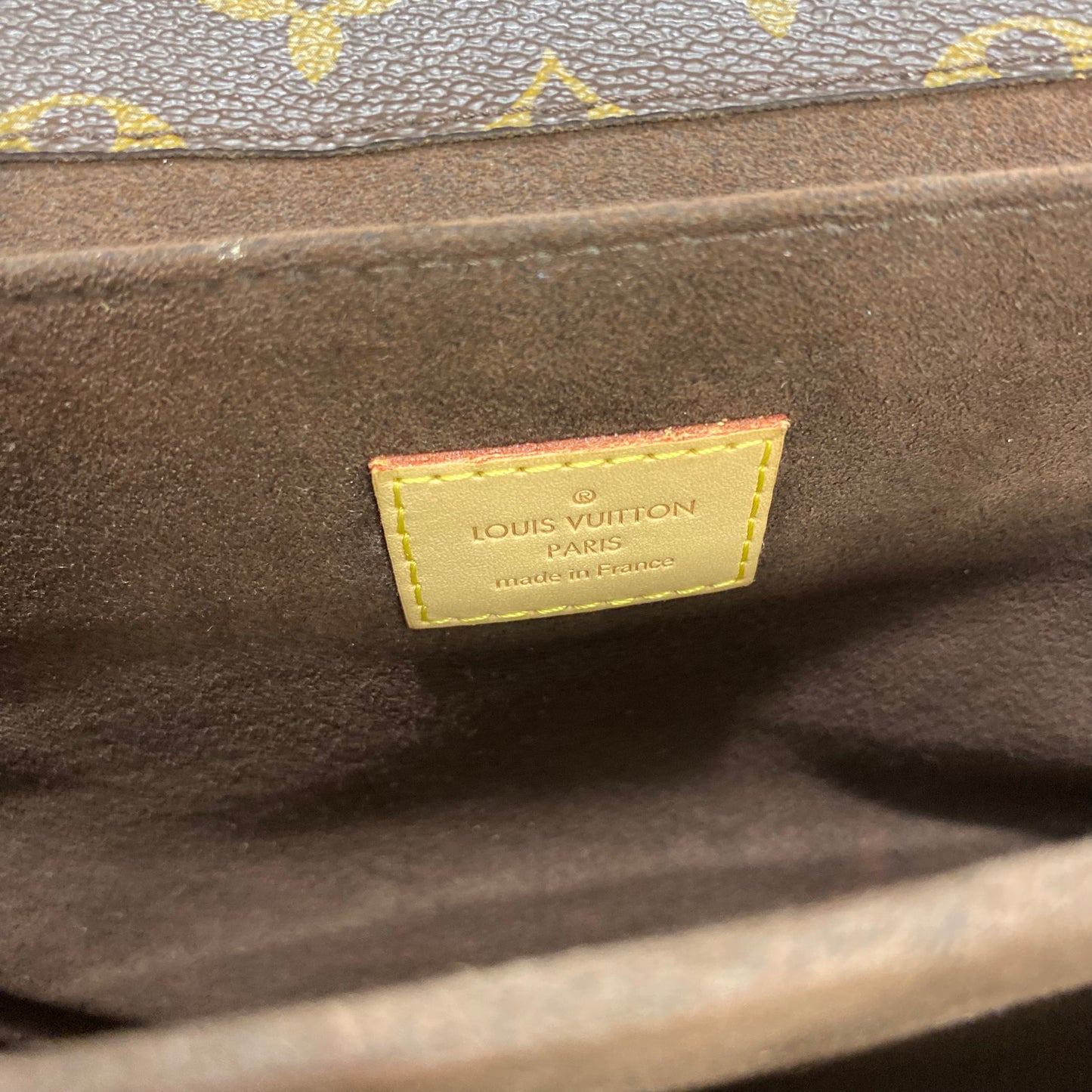 Louis Vuitton Monogram Pochette Metis