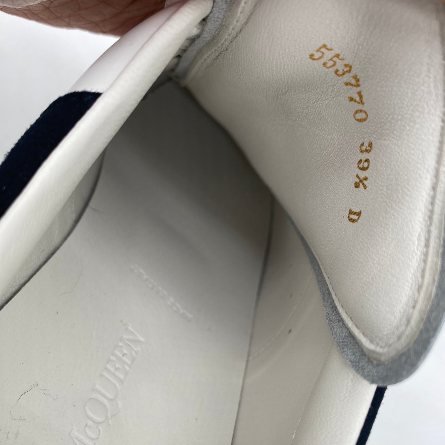 Alexander McQueen White/Black Sneaker