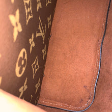 Load image into Gallery viewer, Louis Vuitton Neonoe Monogram Bag