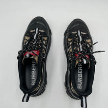 Load image into Gallery viewer, Burberry Black Arthur Sneakers