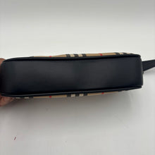 Load image into Gallery viewer, Burberry House Check Shoulder Bag