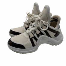 Load image into Gallery viewer, Louis Vuitton White Monogram Sneaker