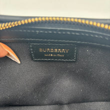 Load image into Gallery viewer, Burberry House Check Shoulder Bag