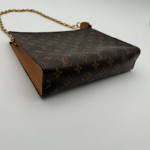 Load image into Gallery viewer, Louis Vuitton Damier Crossbody
