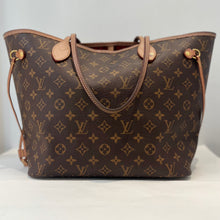 Load image into Gallery viewer, Louis Vuitton mm Neverfull Tote