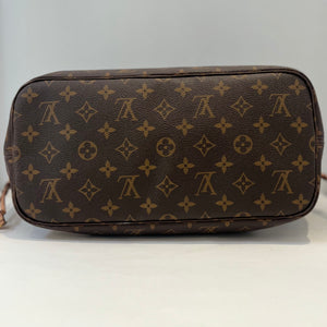 Louis Vuitton mm Neverfull Tote