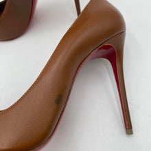 Load image into Gallery viewer, Christian Louboutin Brown Heel