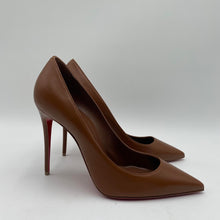 Load image into Gallery viewer, Christian Louboutin Brown Heel