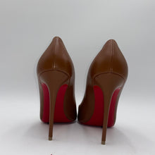 Load image into Gallery viewer, Christian Louboutin Brown Heel