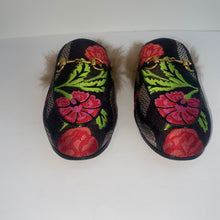Load image into Gallery viewer, GUCCI FUR FLORAL SLIPPERS WOMEN&#39;S 36
