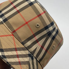 Load image into Gallery viewer, Burberry Bucket Hat (M)