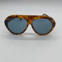 Load image into Gallery viewer, Gucci Brown/Black Sqaure Sunglasses