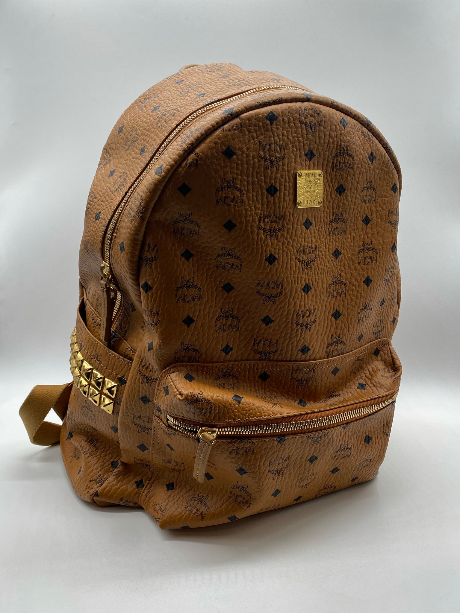 mcm backpack medium