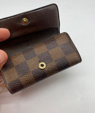 Load image into Gallery viewer, Louis Vuitton Damier Key Holder